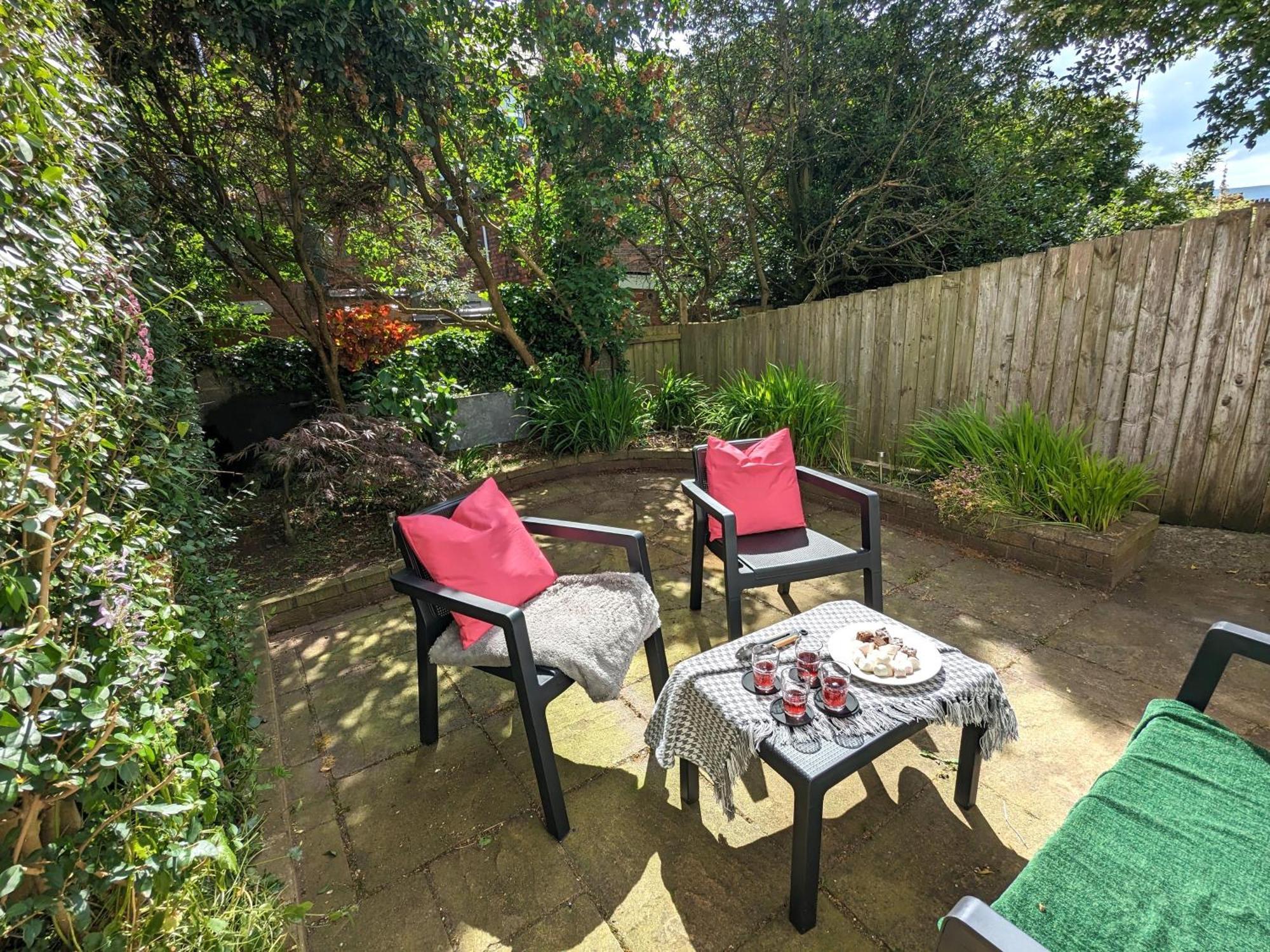 Villa Heart Of Belfast With Private Garden Extérieur photo